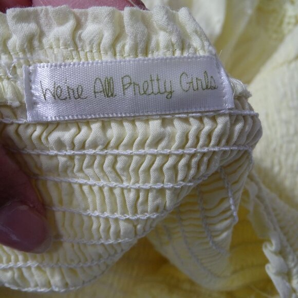 We're All Pretty Girls Yellow Smocked Ruffle Mini Skirt Women Size M Lined - Picture 6 of 11